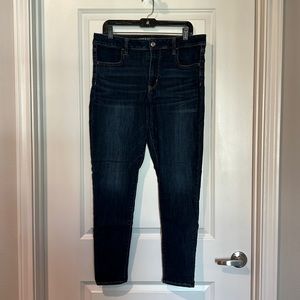 American Eagle dark wash Hi-Rise Jeggings size 14
